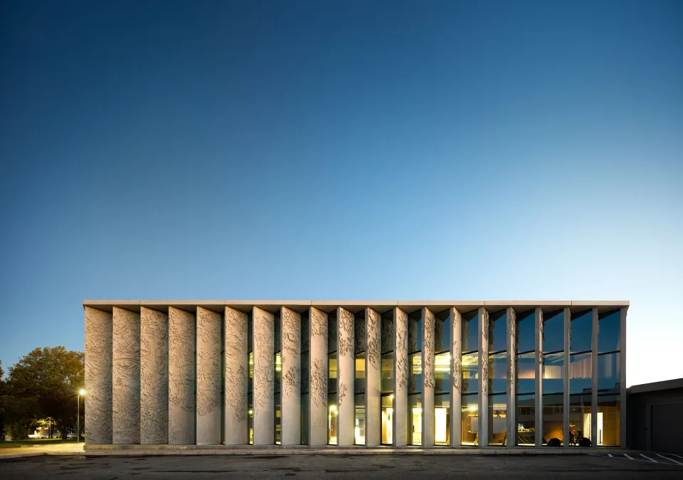 GS1 Portugal Innovation Centre Facade, Lisbon — Walls work, 2016, Lisbon, Portugal