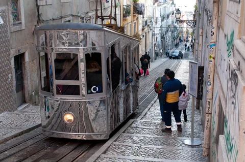 Carris – Arte em Movimento — Other Media work, 2010, Lisbon, Portugal
