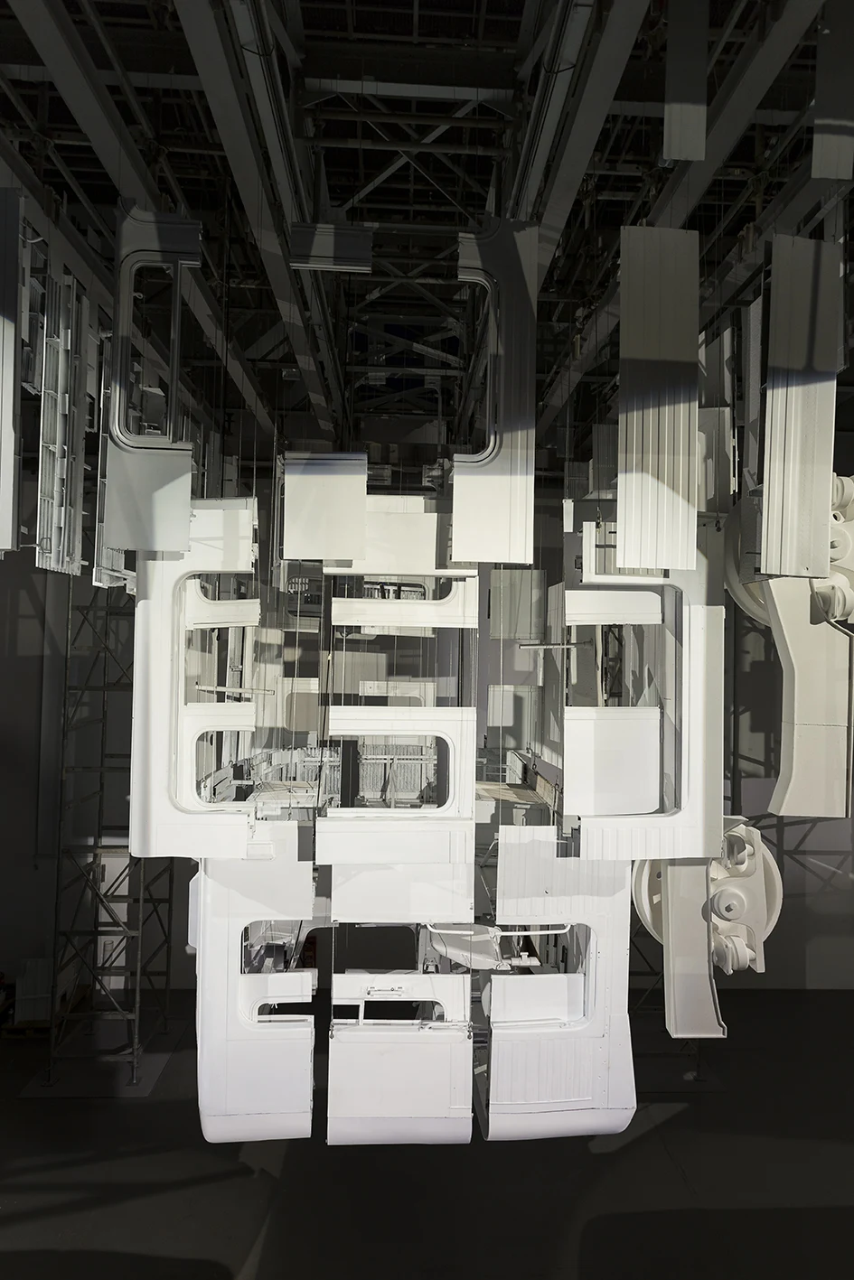 Dissecção — Metal work, 2014, Lisbon, Portugal