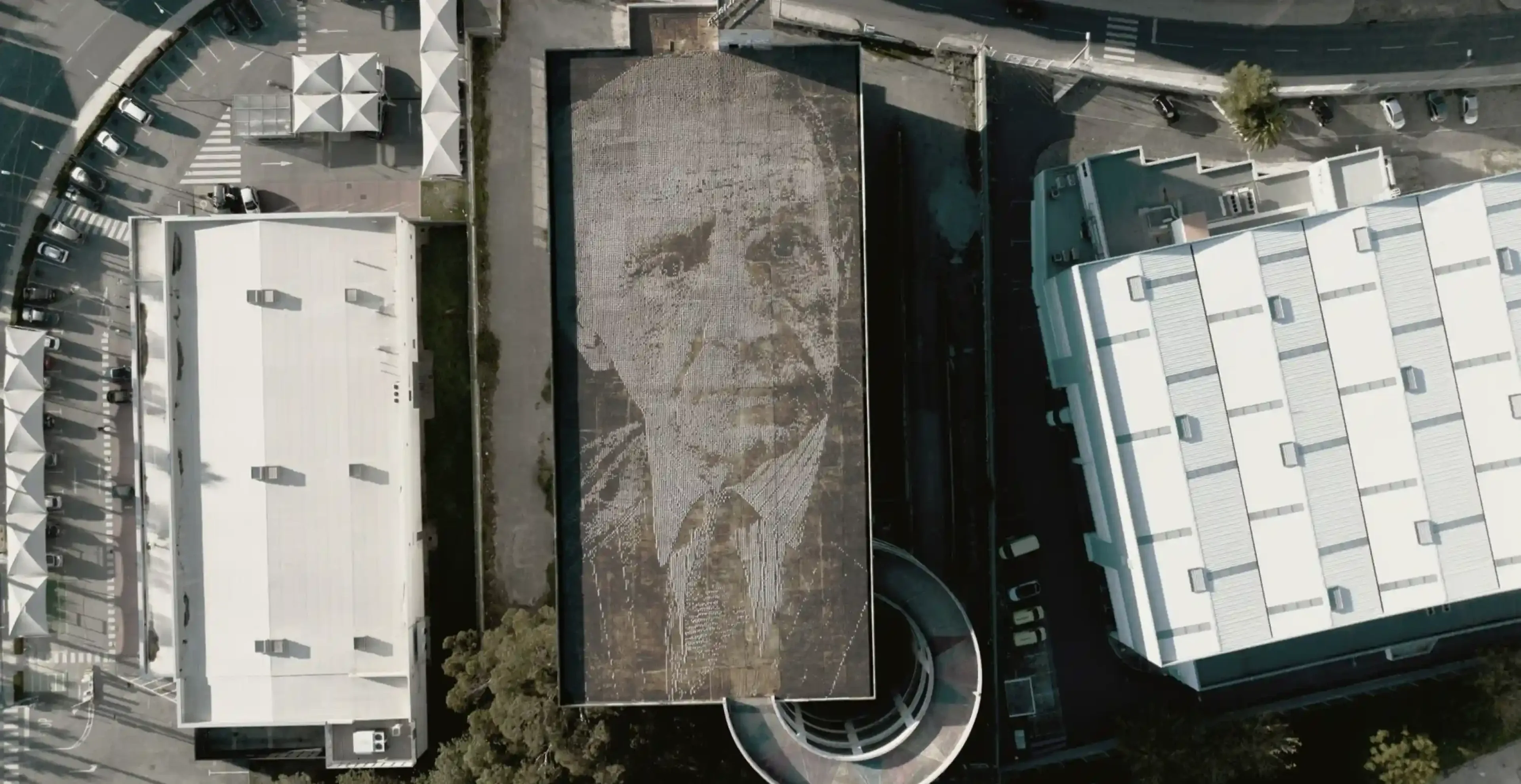 Sir Alec Issigonis — Walls work, 2022, Lisbon, Portugal