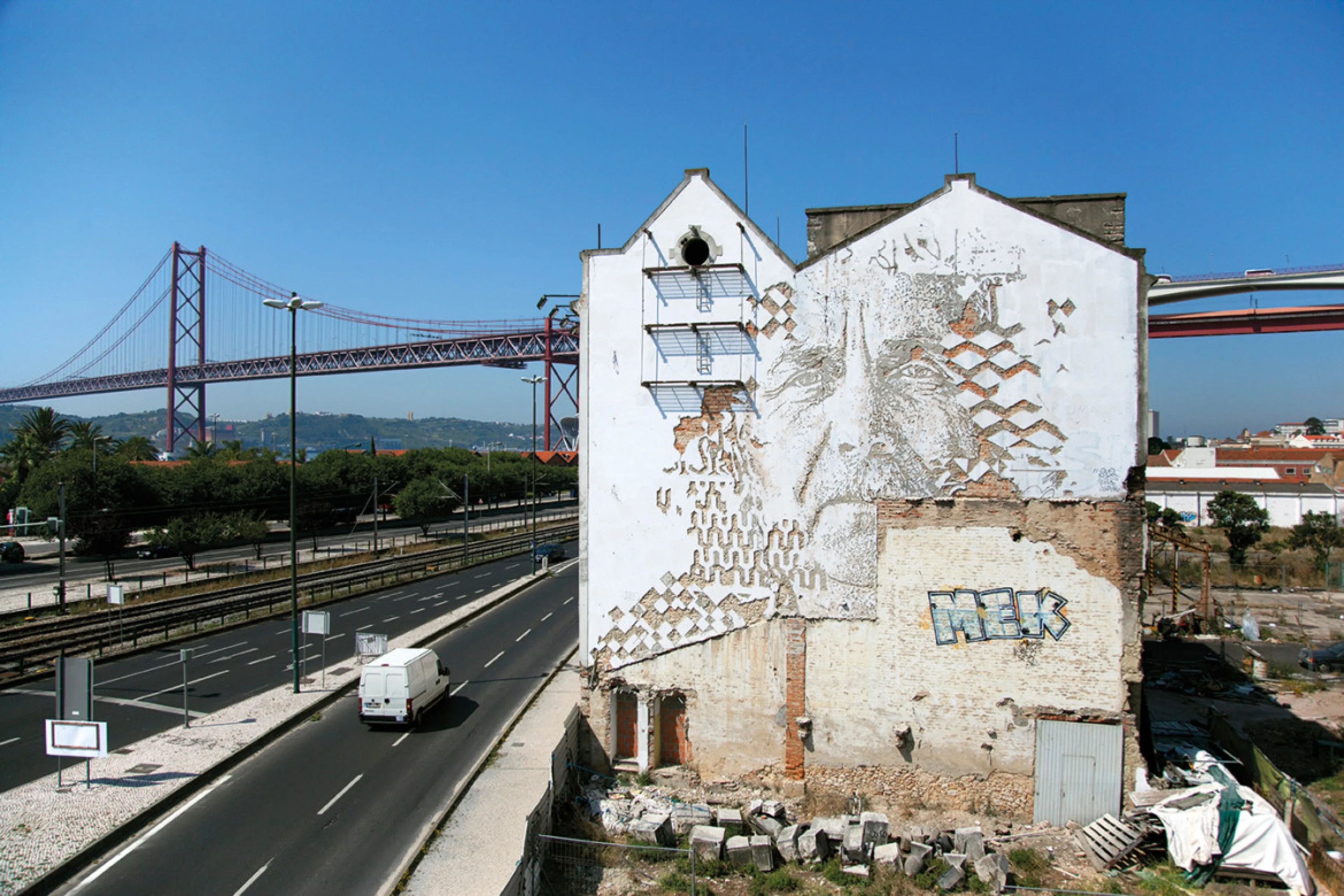 Untitled Carved Wall (220) — Walls work, 2014, Lisbon, Portugal