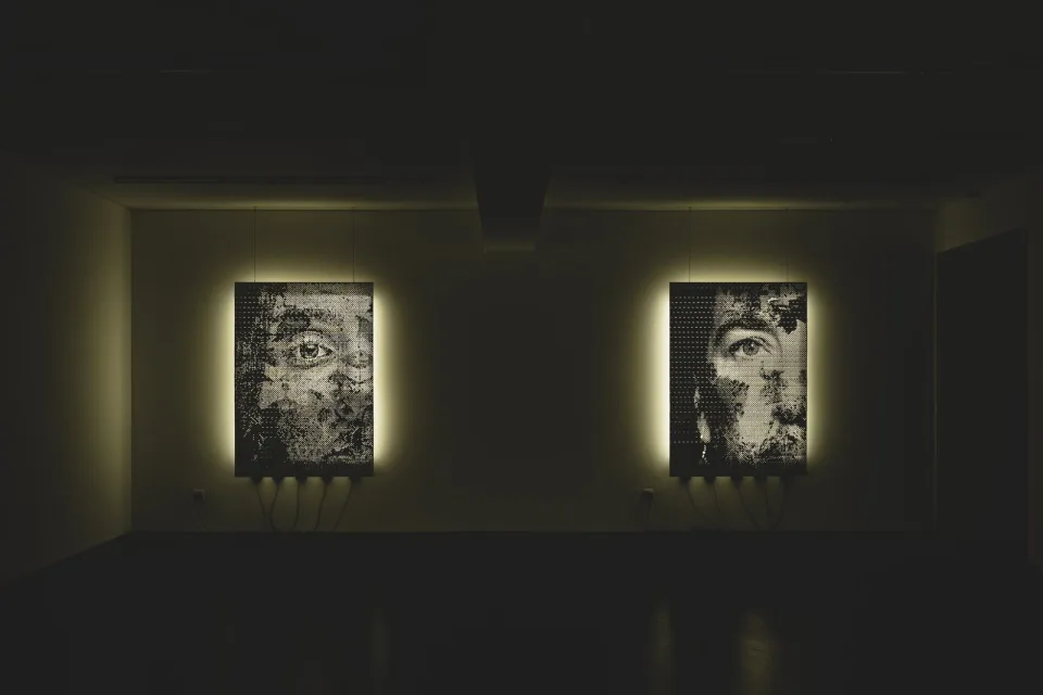 Diafragma (Backlit Portraits) — Light work, 2024