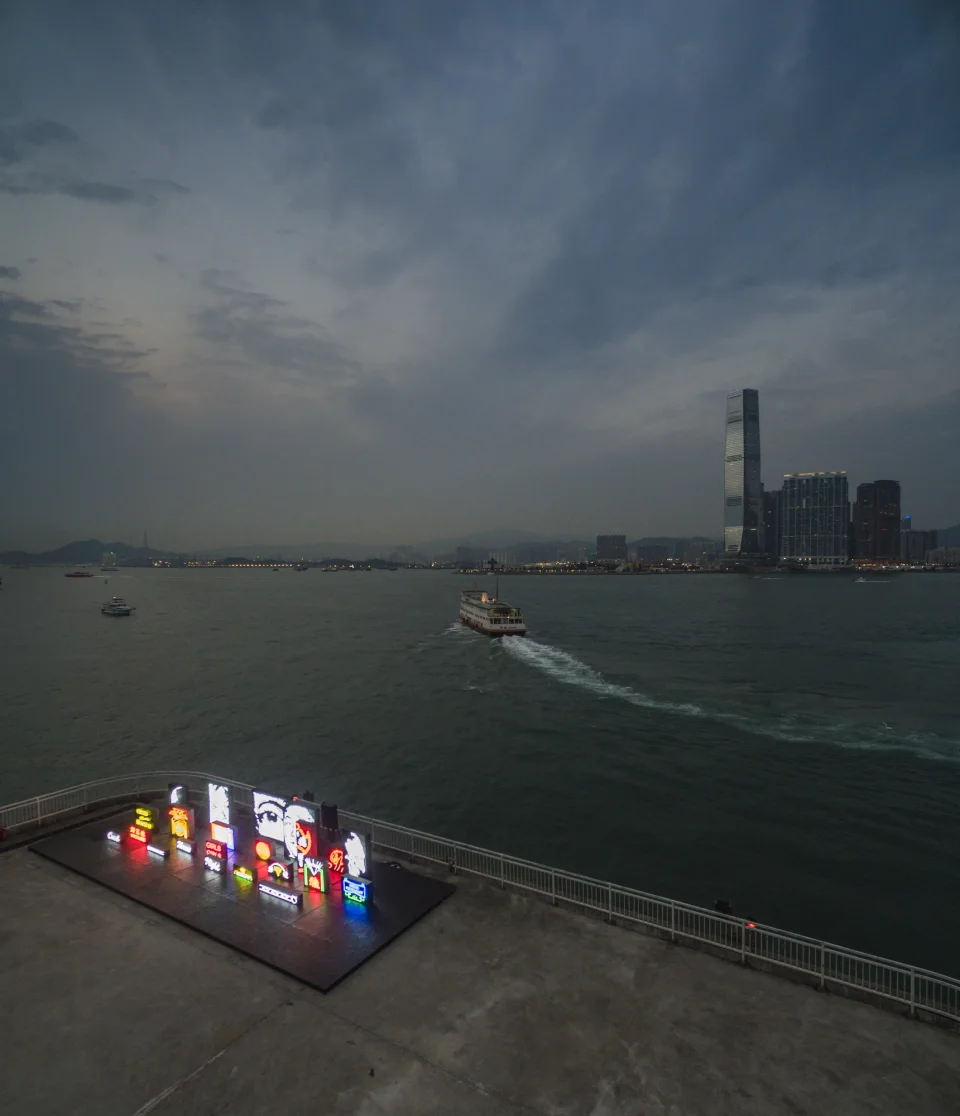 Debris — Walls work, 2016, Hong Kong, Hong Kong