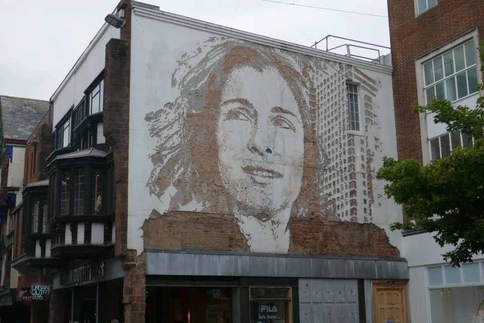 Exeter Commission — Walls work, 2011, Exeter, United Kingdom